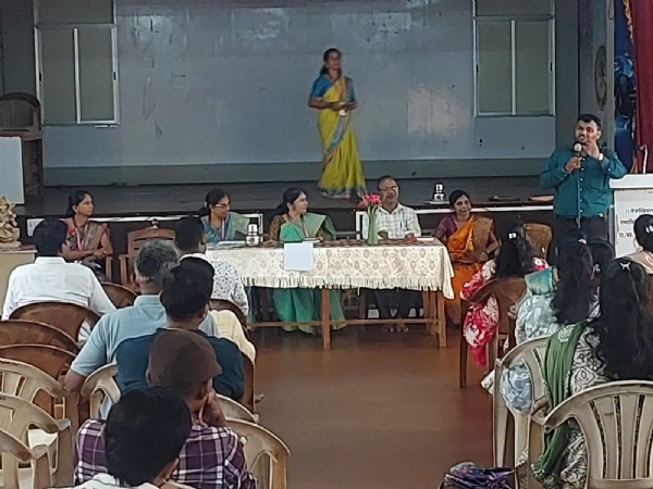 रा भा शिर्के प्रशालेतील पेरेंटल कन्ट्रोल कार्यक्रम रा भा शिर्के प्रशालेतील पेरेंटल कन्ट्रोल कार्यक्रम