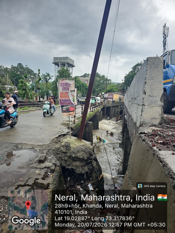 Electric pole standing on a collapsed base; Is Mahavitran waiting for a disaster? Electric pole standing on a collapsed base; Is Mahavitran waiting for a disaster?