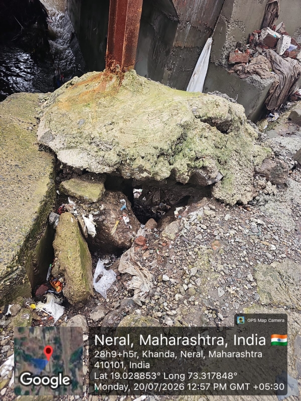 Electric pole standing on a collapsed base; Is Mahavitran waiting for a disaster? Electric pole standing on a collapsed base; Is Mahavitran waiting for a disaster?