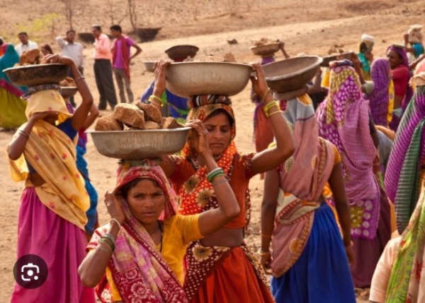 निवडणुका रखडल्याने ग्रामीण विकास ठप्प निवडणुका रखडल्याने ग्रामीण विकास ठप्प