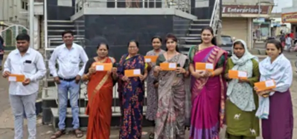 आर्णीतून पंतप्रधानांना स्पीड पोस्टद्वारे 20 पत्रे:भारतातील शिक्षण व्यवस्थेमध्ये सुधारणा करण्याची मागणी आर्णीतून पंतप्रधानांना स्पीड पोस्टद्वारे 20 पत्रे:भारतातील शिक्षण व्यवस्थेमध्ये सुधारणा करण्याची मागणी