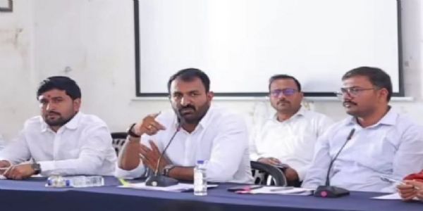 अहमदपूर पंचायत समिती सभापतींनी घेतला सर्कलनिहाय आढावा