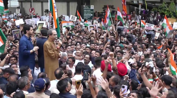 Youth Protest Shivaji Park Over Paper Leak Issue