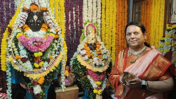 निवडुंग्या विठ्ठल मंदिर डॉ. नीलम गोऱ्हे
