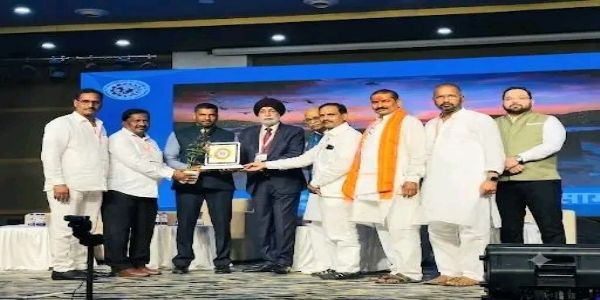मराठवाडा चेंबर्सच्या २९ व्या अधिवेशनात सुदाम चव्हाण यांचा पुरस्काराने सन्मान