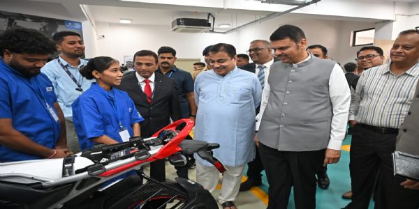 नागपुरातील कौशल्य विकास विद्यापीठासाठी जागेचा निर्णय महिनाभरात - मुख्यमंत्री