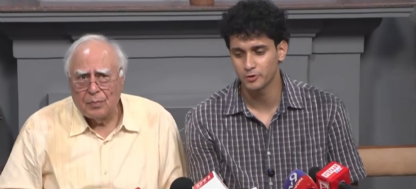 Kapil Sibal Announces ₹1 Crore Aid for Protesting Students