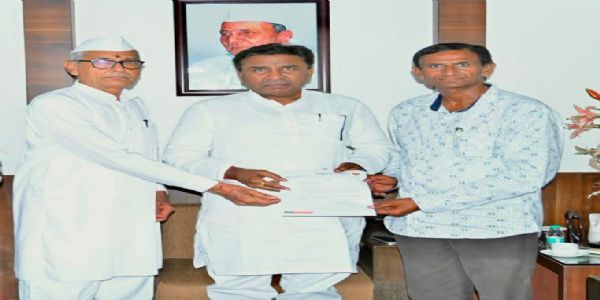 लातूर : भाजपच्या अहमदपूर शहराध्यक्ष पदी गोविंद गिरी यांची निवड