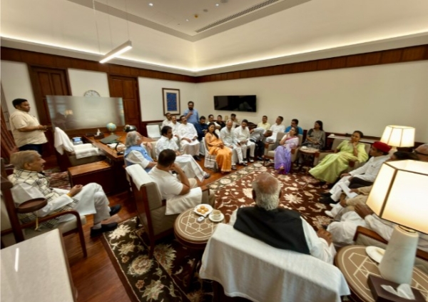 Leaders of the INDIA alliance held a meeting Leaders of the INDIA alliance held a meeting