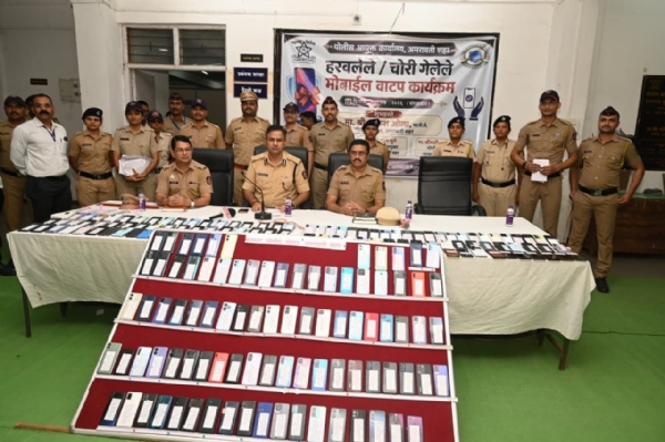 अमरावती पोलिसांची मोठी कामगिरी; 377 हरवलेले व चोरीचे मोबाईल मालकांना परत