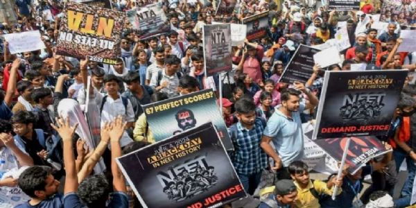 नीट-यूजी आंदोलनकर्त्यांना दिलासा; आसाम, बिहार सरकारकडून सर्व गुन्हे मागे