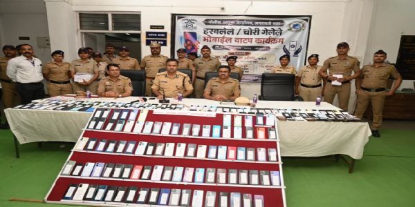 अमरावती पोलिसांकडून 377 हरवलेले व चोरीचे मोबाईल मालकांना परत