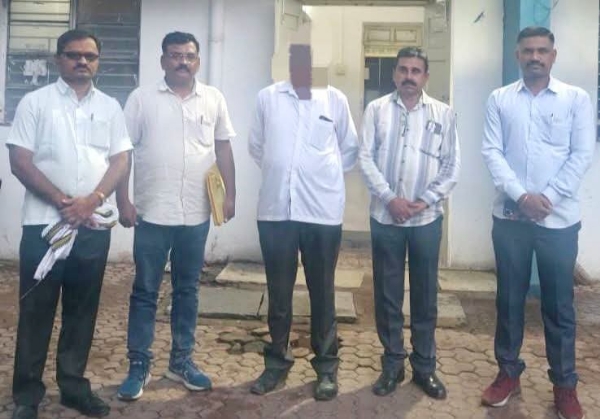 पोलीस कारवाई