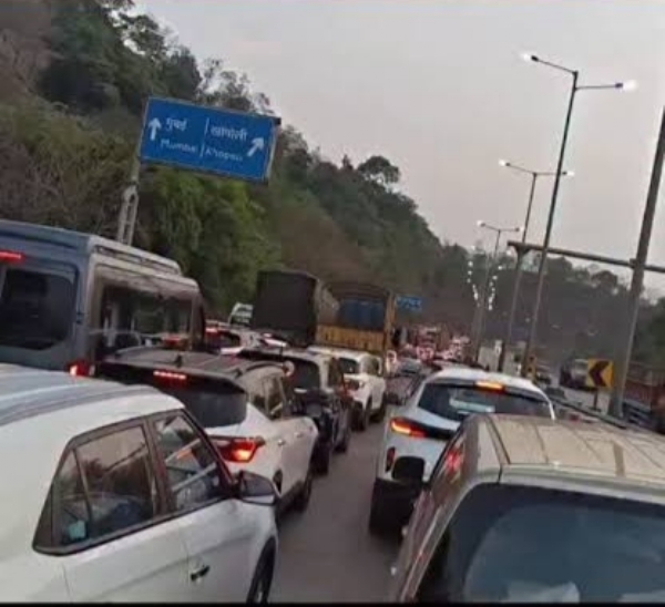 वाहतूक कोंडी
