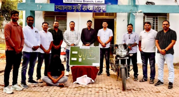 पोलीस कारवाई