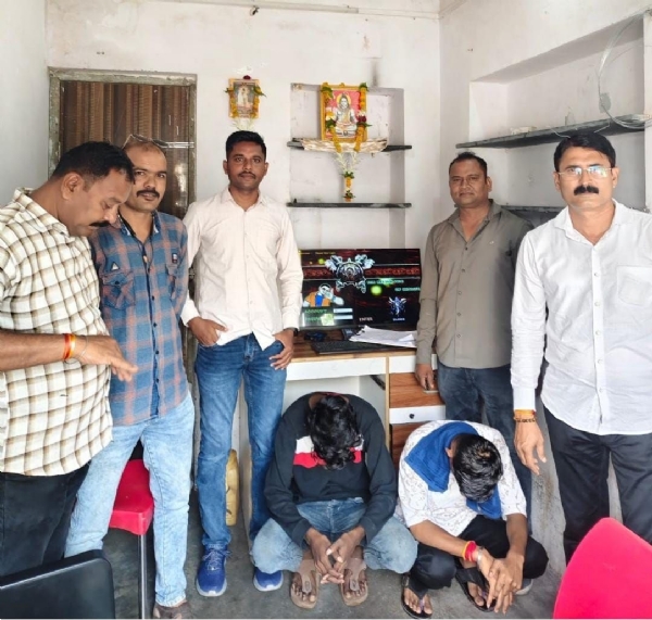 अमरावतीत ऑनलाइन चक्री जुगारावर गुन्हे शाखेची धाड; दोघांना ताब्यात, १४,३८० रुपयांचा मुद्देमाल जप्त
