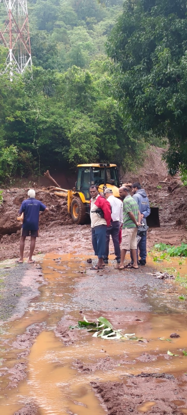 Landslide at Kshetrapal Dhangarwadi; 26 residents safely relocated. Landslide at Kshetrapal Dhangarwadi; 26 residents safely relocated.