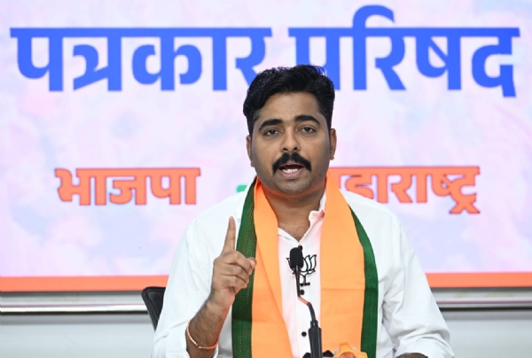 नवनाथ बन यांचा घणाघात नवनाथ बन यांचा घणाघात