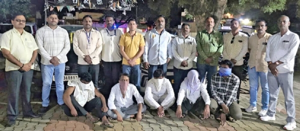 पोलीस कारवाई पोलीस कारवाई