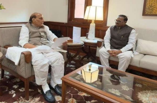 अमरावतीचा ‘डिफेन्स कॉरिडोअर’मध्ये समावेश करा डॉ. अनिल बोंडे यांची संरक्षण मंत्र्यांकडे मागणी