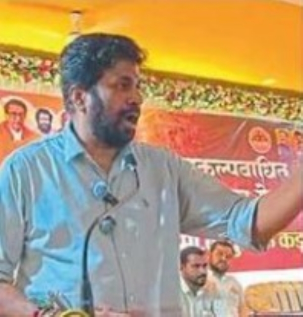 प्रश्न न सुटल्यास वेकोलीचा कोळसा रोखू बच्चू कडू यांचा इशारा; वणी येथे प्रकल्पग्रस्त शेतकर्!यांची सभा प्रश्न न सुटल्यास वेकोलीचा कोळसा रोखू बच्चू कडू यांचा इशारा; वणी येथे प्रकल्पग्रस्त शेतकर्!यांची सभा