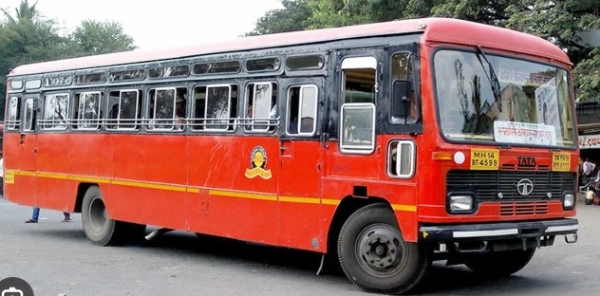 खिळखिळ्या एसटी बसमुळे ग्रामीण भागातील प्रवासी त्रस्त