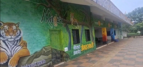 चिखलदऱ्यात कोट्यवधींचं सुसज्ज बसस्थानक कुलूपबंद;