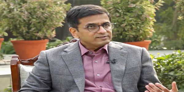 माजी सरन्यायाधीश चंद्रचूड यांची रशिया-युक्रेन वादाशी संबंधित लवादासाठी नियुक्ती