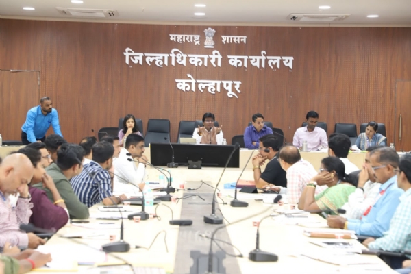 सफाई कामगारांच्या प्रश्नांसंदर्भात आढावा बैठक