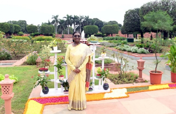 President Inaugurates Amrit Udyan Summer Annual Festival  Opens Public August 16
