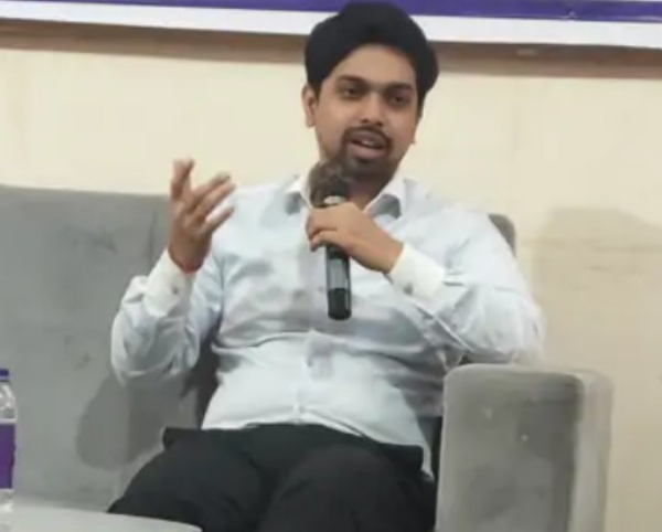 IAS सत्यम गांधी: करिअरसाठी 18-25 वय महत्त्वाचे:मित्र निवडा, सोशल मीडिया टाळा; आयुष्याचे पैलू उलगडले