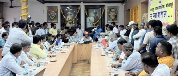 शेरसिंग डागोर यांची कोल्हापूर महानगरपालिकेला भेट