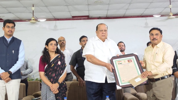 पालकमंत्री हसन मुश्रीफ पालकमंत्री हसन मुश्रीफ