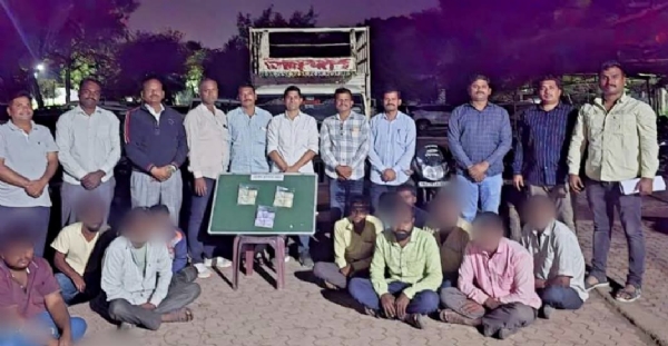 पोलीस कारवाई
