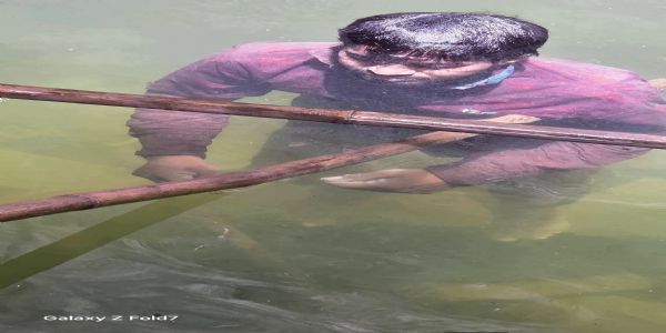 अहमदपूर नगर परिषदेच्या अपूर्ण नवीन इमारतीतील लिफ्टच्या खड्ड्यात आढळला तरुणाचा मृतदेह