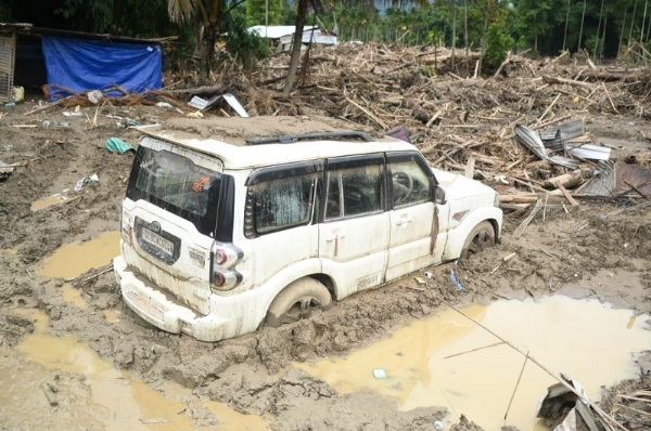 Assam flood relief NDRF SDRF