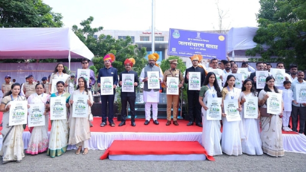 पालकमंत्री शिवेंद्रसिंहराजे भोसले पालकमंत्री शिवेंद्रसिंहराजे भोसले