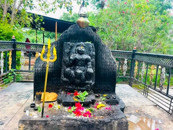 अ अ