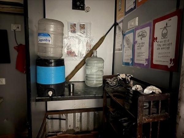 Customer insulted at Shell petrol pump? Complaint regarding unsanitary drinking water facility.
