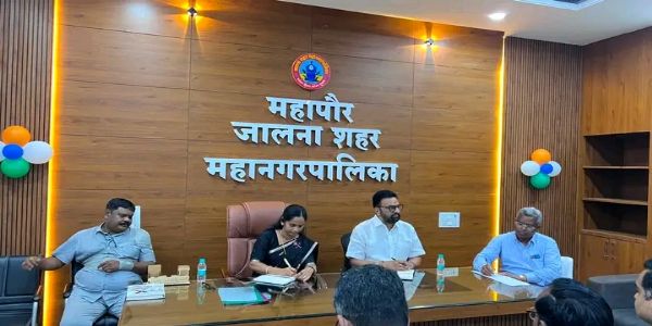 आगामी सणांच्या पार्श्वभूमीवर जालना शहरात स्वच्छता व दुरुस्ती कामांना गती