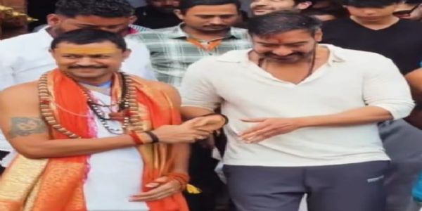 अभिनेता अजय देवगन चिरंजीवासह त्र्यंबक राजाच्या चरणी लीन