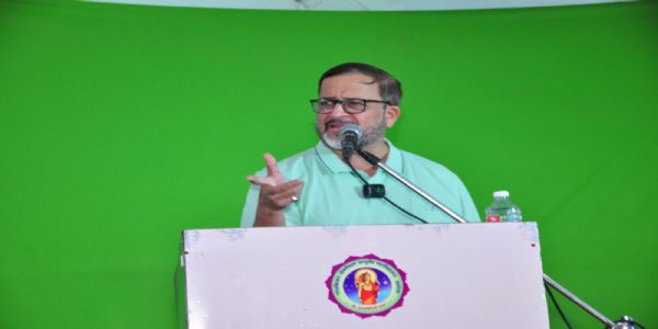 नापासांची शाळा’तून परंपरा, परिवर्तन आणि जेन-झीच्या प्रश्नांवर चर्चा