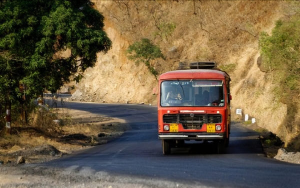 एसटीच्या अपघातांत घट नाही एसटीच्या अपघातांत घट नाही