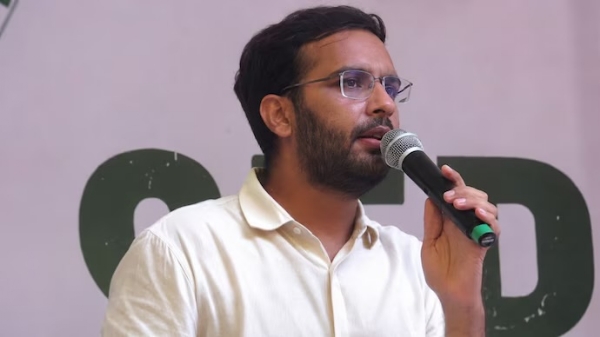 बगरूत शाळेच्या पाहणीवरून वाद : सीजेपीचा शिक्षणमंत्र्यांना ४८ तासांचा अल्टिमेटम; आंदोलनाचा इशारा बगरूत शाळेच्या पाहणीवरून वाद : सीजेपीचा शिक्षणमंत्र्यांना ४८ तासांचा अल्टिमेटम; आंदोलनाचा इशारा