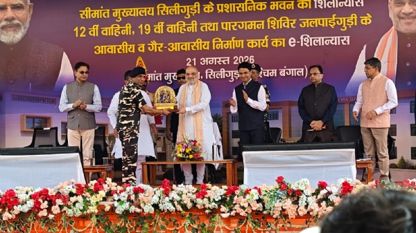 INSIDE THREE TIER SECURITY AMIT SHAH INSIDE THREE TIER SECURITY AMIT SHAH