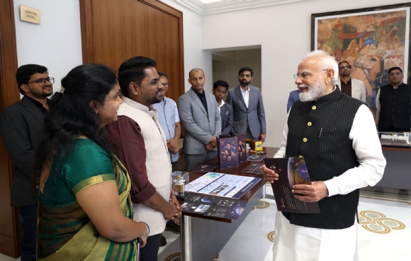 PM MODI interacts CEOs founders space startups
