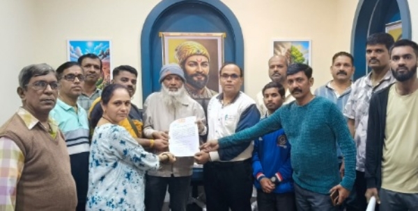 Issue-of-e-rickshaws-reignites Issue-of-e-rickshaws-reignites