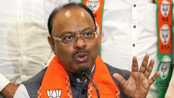 बावनकुळेंचा विरोधकांवर हल्लाबोल; आश्रमशाळा-शाळा विषबाधा प्रकरणात कठोर कारवाईचे दिले संकेत बावनकुळेंचा विरोधकांवर हल्लाबोल; आश्रमशाळा-शाळा विषबाधा प्रकरणात कठोर कारवाईचे दिले संकेत