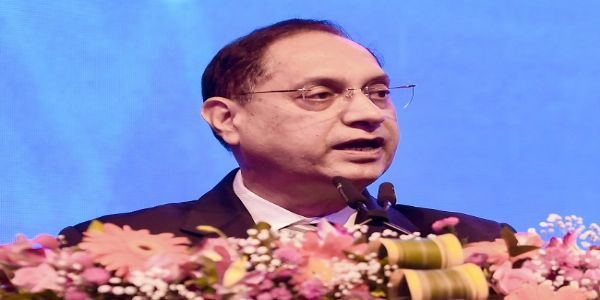 इश्यू रकमेच्या वापरावर देखरेख, अहवालाशी संबंधित नियमांचा सेबी आढावा घेत आहे - तुहिन कांत