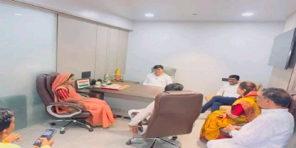 नांदेड : मीनलताई पाटील यांच्या जनसंपर्क कार्यालयाला आ. सईद खान यांची सदिच्छा भेट